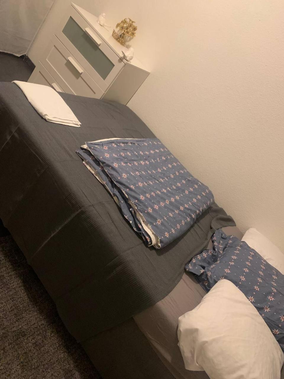 2 Room Apartament Messe Essen Buitenkant foto