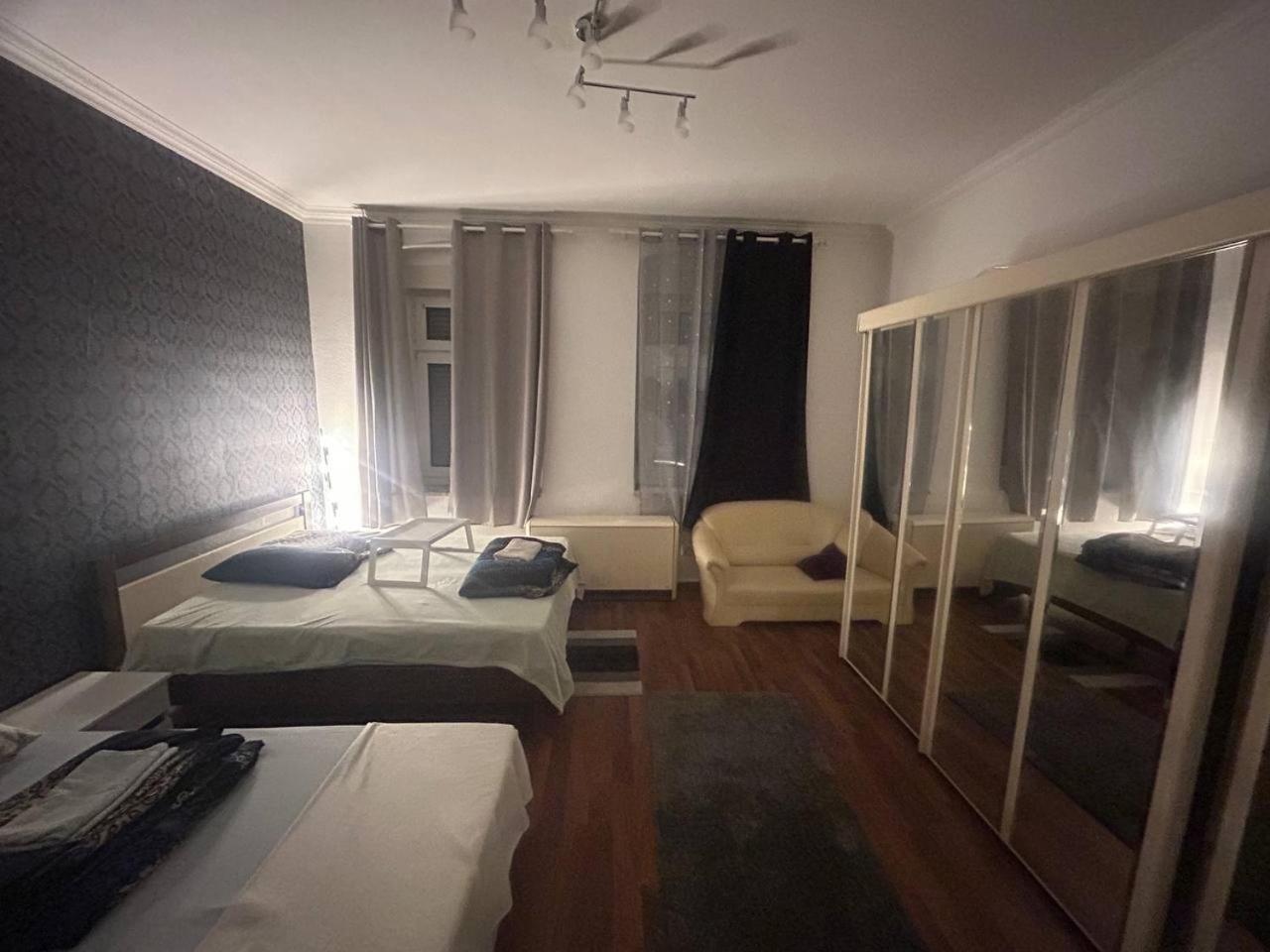 2 Room Apartament Messe Essen Buitenkant foto
