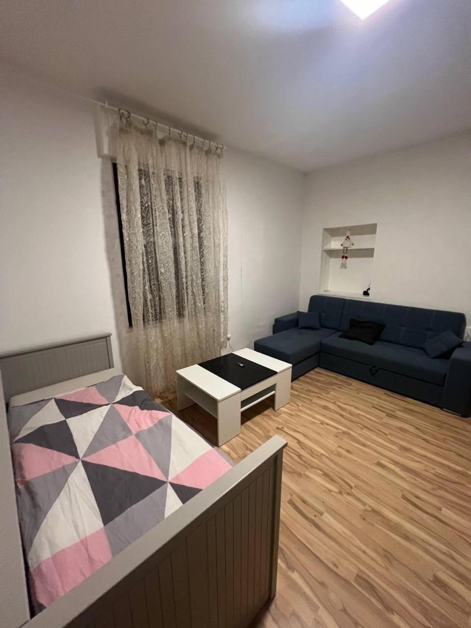 2 Room Apartament Messe Essen Buitenkant foto