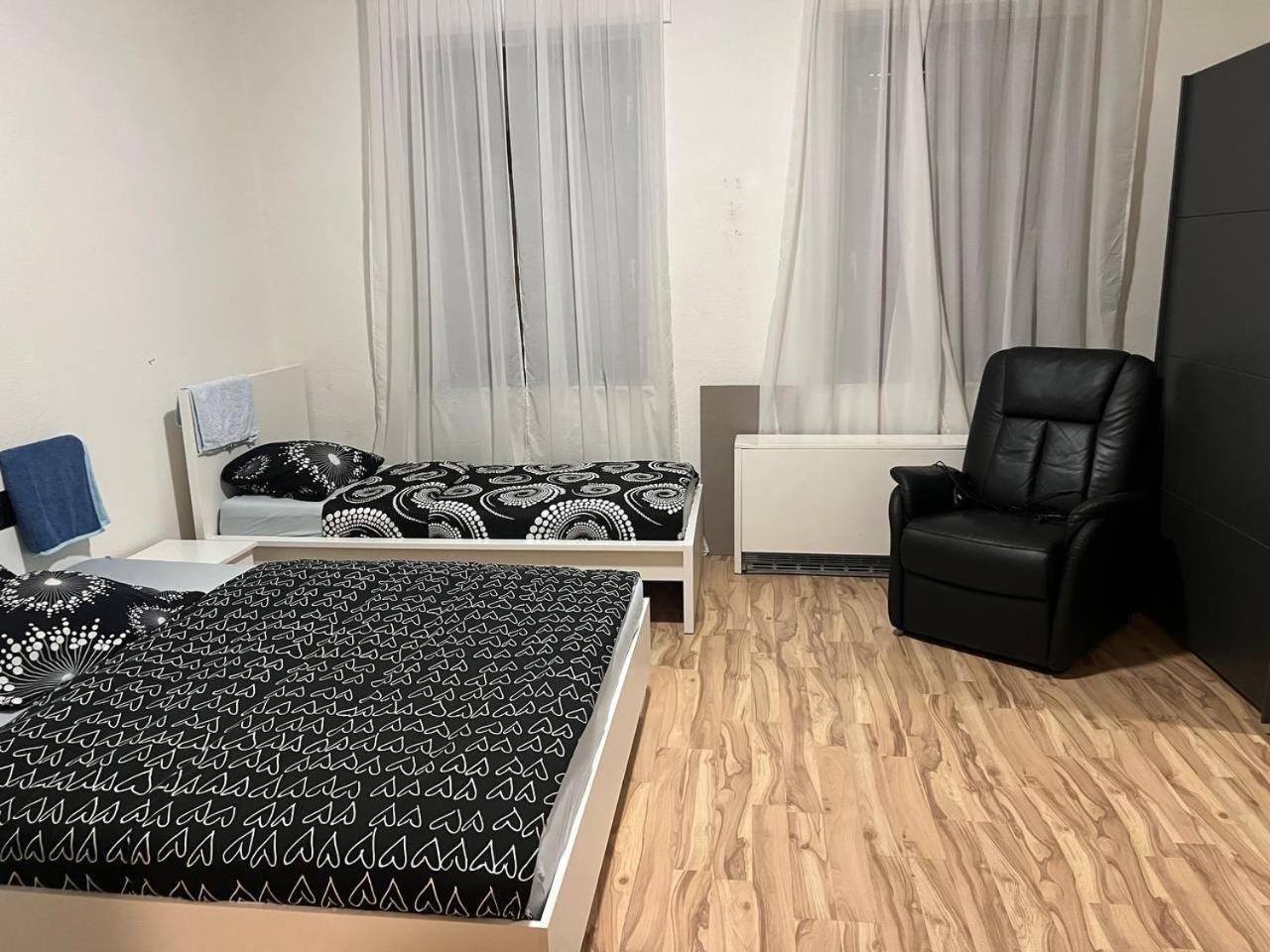 2 Room Apartament Messe Essen Buitenkant foto